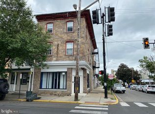 825 Pond St, Bristol, PA 19007