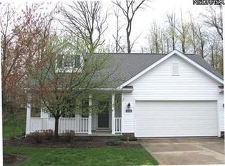 1890 Hampton Run, Rocky River, OH 44147