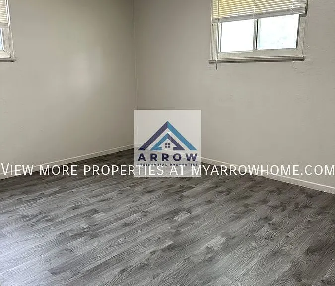 218 Ben Nevis Rd — Photo 14