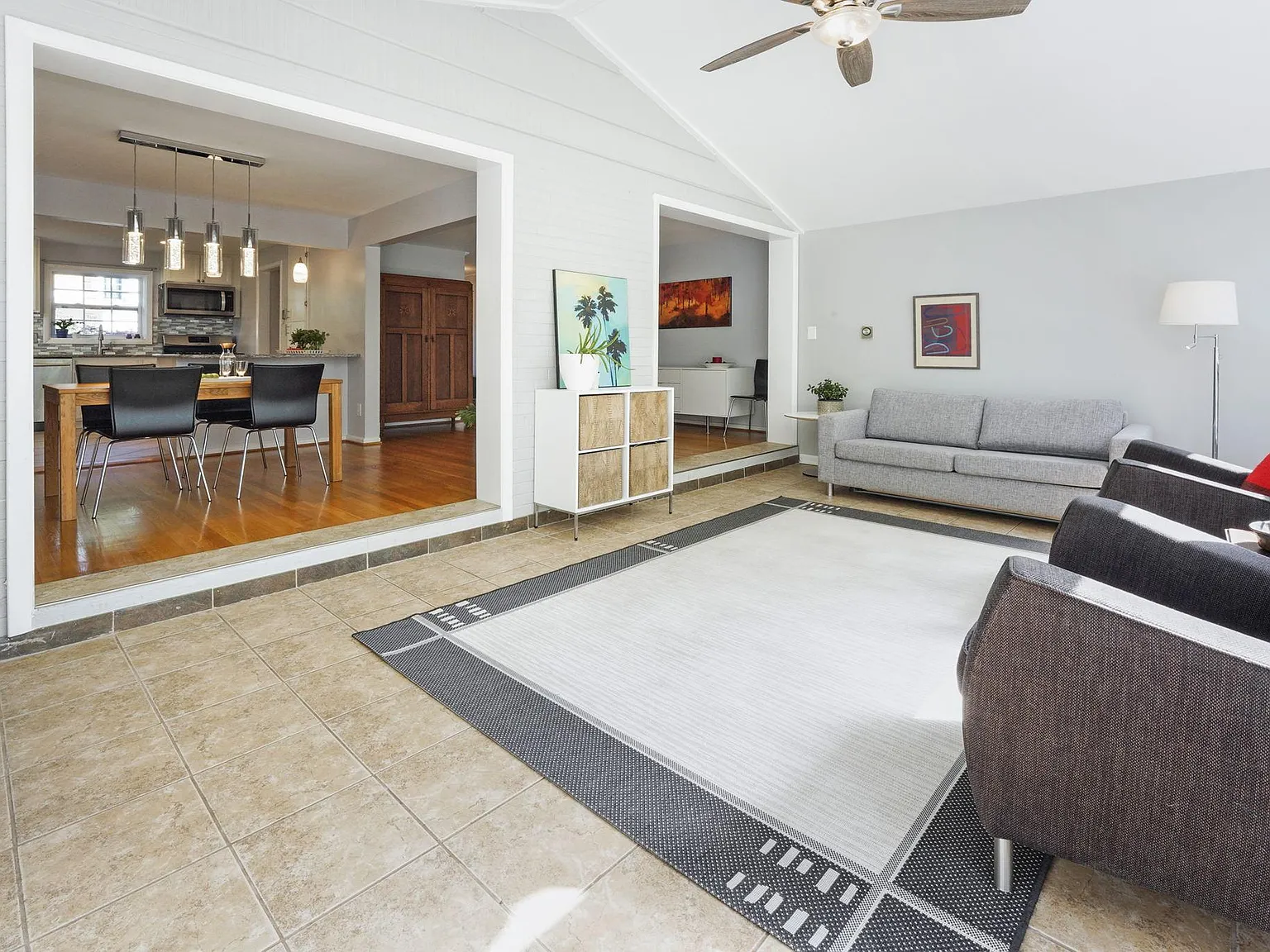 610 Tapawingo Rd SW — Photo 2