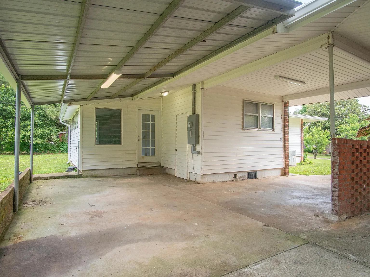 1005 Woodbine Road - 1 — Photo 3