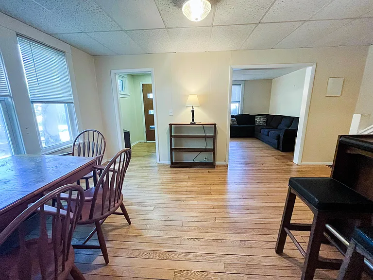 211 Cornell St — Photo 11