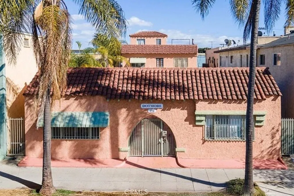 1 bed, 351 sqft, $1,550 — Photo 1