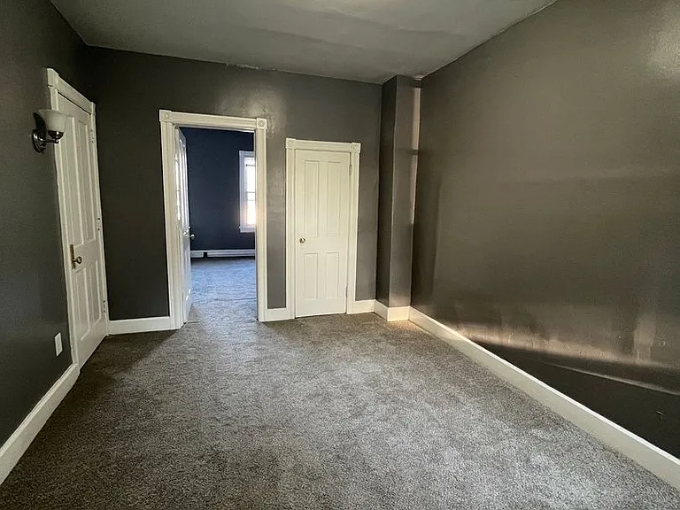 122 S Spruce St — Photo 12