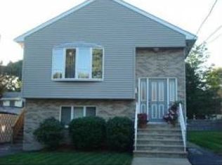 16 Dedham St, Revere, MA 02151