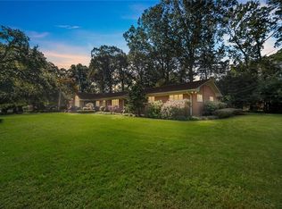 308 Constance Dr, Chesapeake, VA 23322