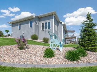 3349 Stone Ridge Dr, Green Bay, WI 54313