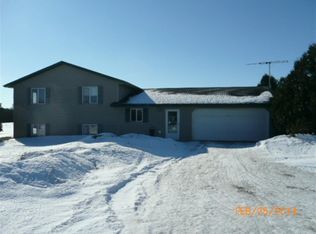 12707 Clarkwood Ln, Blue River, WI 53518