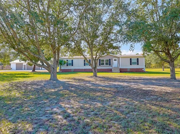 12124 Redrose Ave, Weeki Wachee, FL 34614