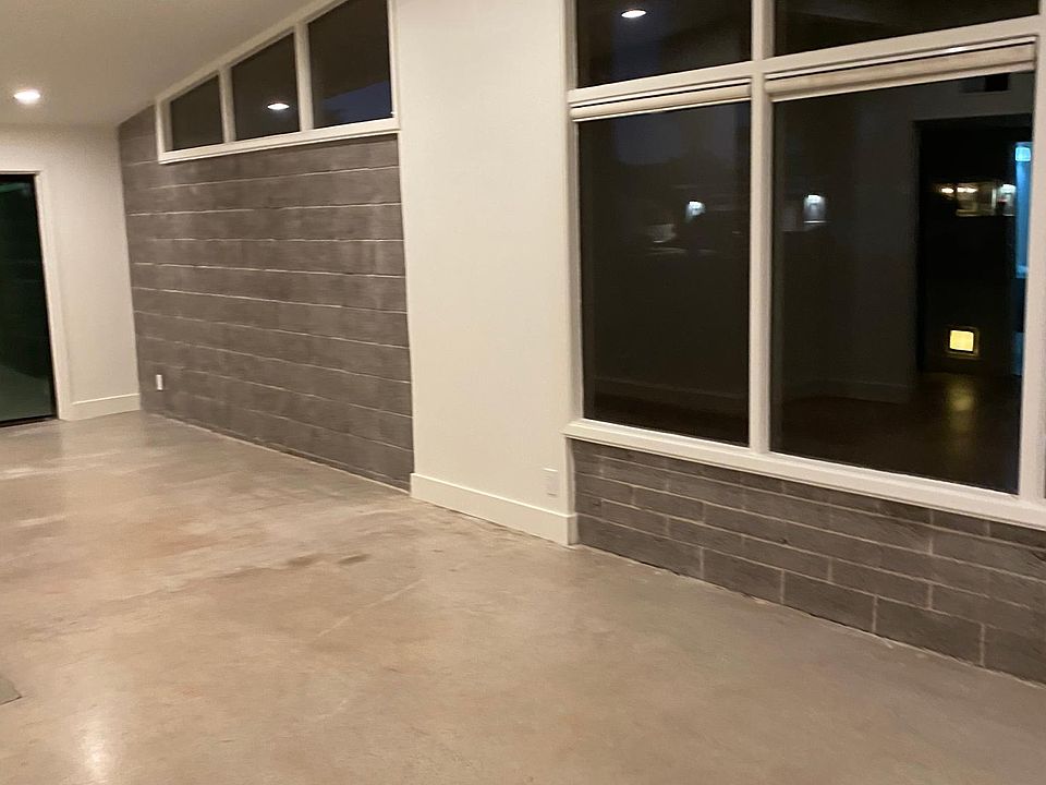 1st image of 3115 E Glenrosa Ave #3115
