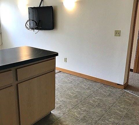 3rd image of 2125 W Kilbourn Ave #6736752