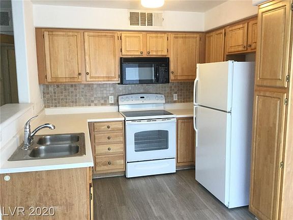 5th image of 5710 E Tropicana Ave Unit 2043