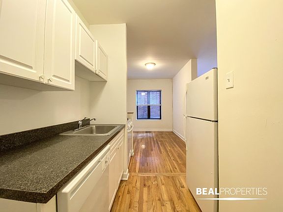 5th image of 630.5 W Cornelia Ave #C630x-n3