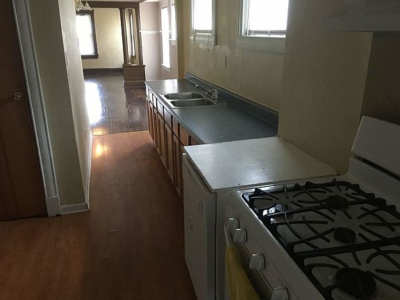 4th image of 4434 Highland Ave