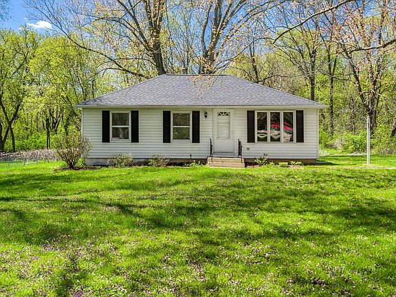 2nd image of 5843 Vienna Dr
