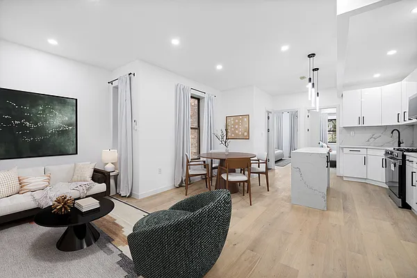 Living room, photo 1