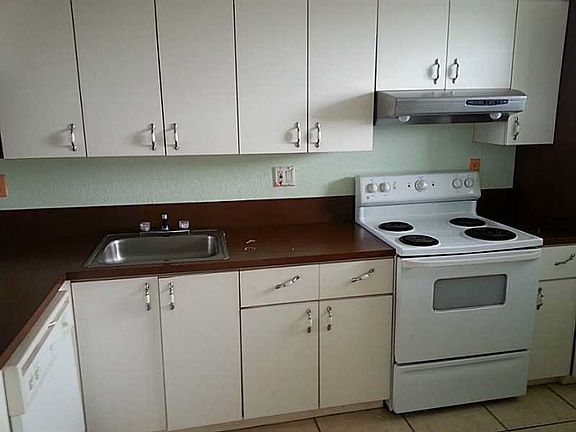 5th image of 2903 N Miami Beach Blvd #706