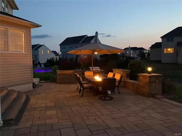 7385 Green Hill Dr — Photo 24