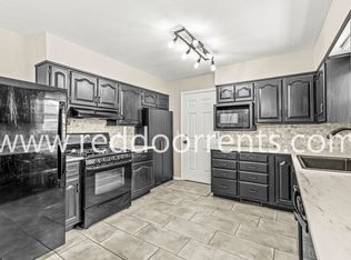 916 Linda Dr, Fortville, IN 46040
