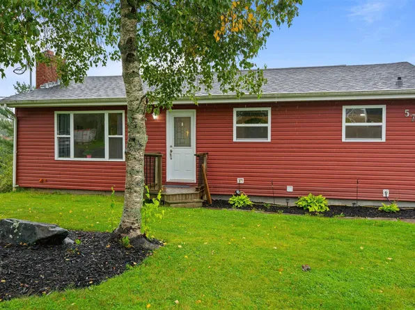 57 Ridge Ave, Lower Sackville, NS B4C 2L7