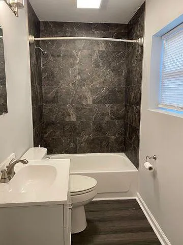 433 Janette Ave SW #8 — Photo 6