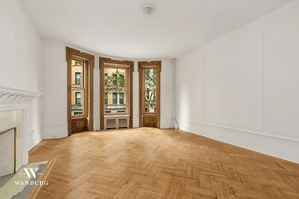 Rented by Warburg | media 2