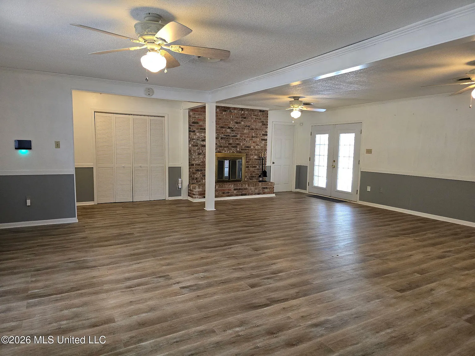 3 bed, 2.0 bath, 1680 sqft, $2,000 — Photo 4