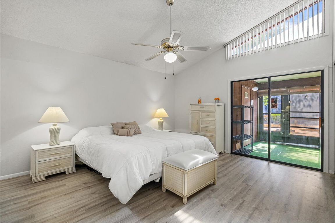 next background image