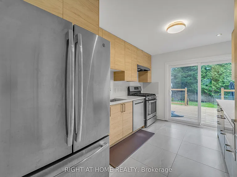 41 Monarchdale Ave — Photo 22