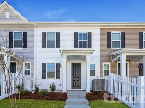 16 Beautyberry St, Simpsonville, SC 29681