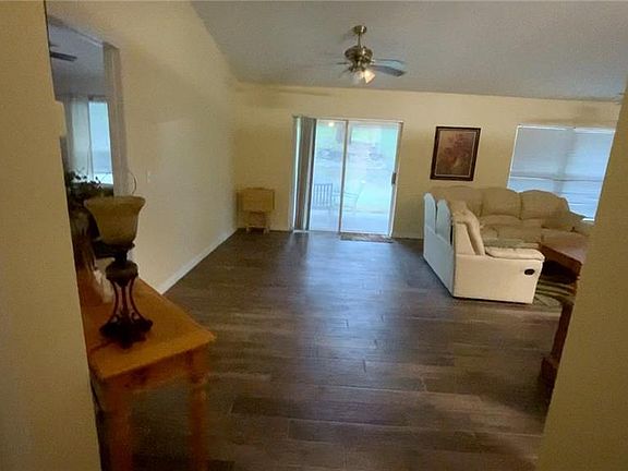 5th image of 10518 Mira Lago Ln