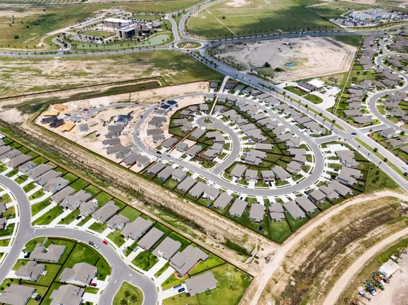 Belterra at Tres Lagos