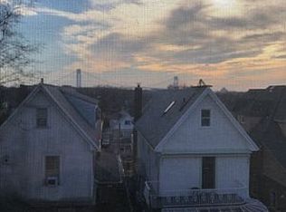 156 76th St FLOOR 3, Brooklyn, NY 11209