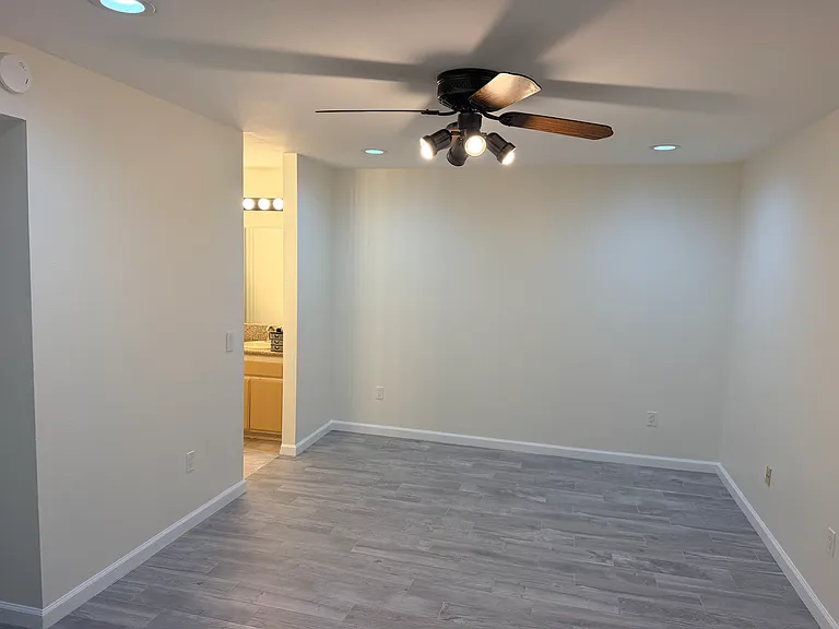9424 Twin Trails Dr #103 — Photo 41