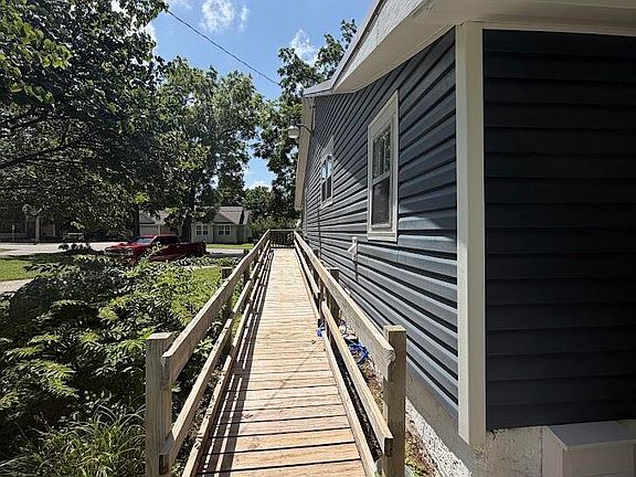 5th image of 624 N Oakland Avenue