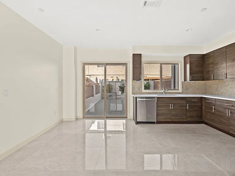 Cat King Llc (Tca) — Photo 20