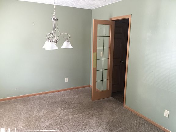 2nd image of 437 Wooster St