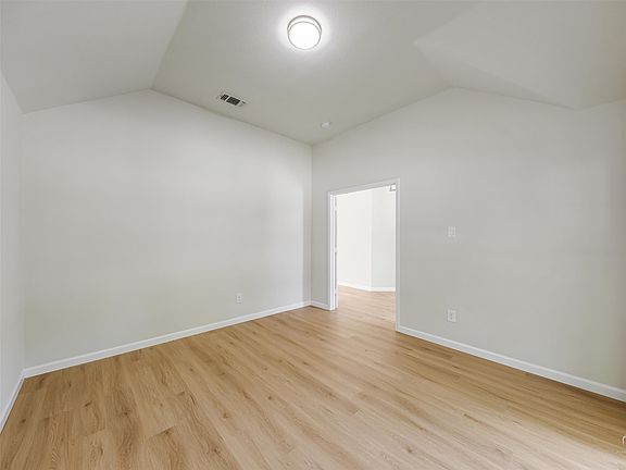 5th image of 5417 Pebble Ct