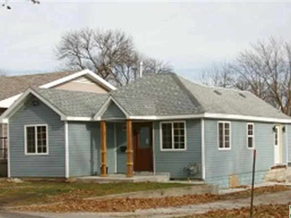628 N 1st St, Cherokee, IA 51012
