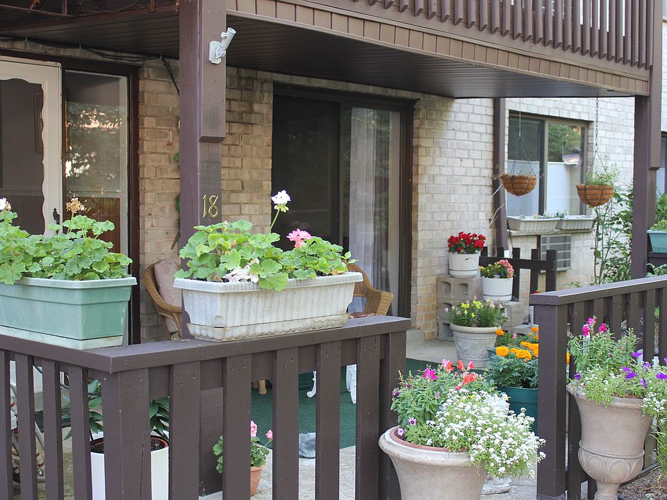 Private Entrance/ Patio