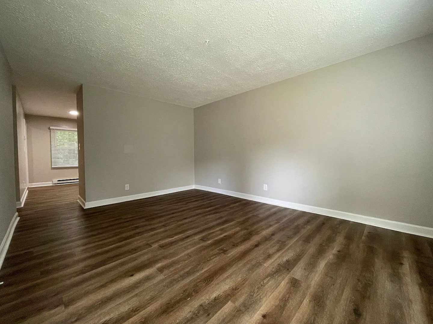 One story duplex — Photo 2