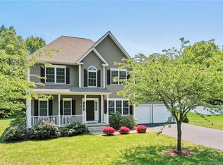 16 Edwards Way, Bloomfield, CT 06002