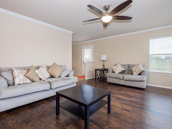 5th image of 19239 Sandelford Dr