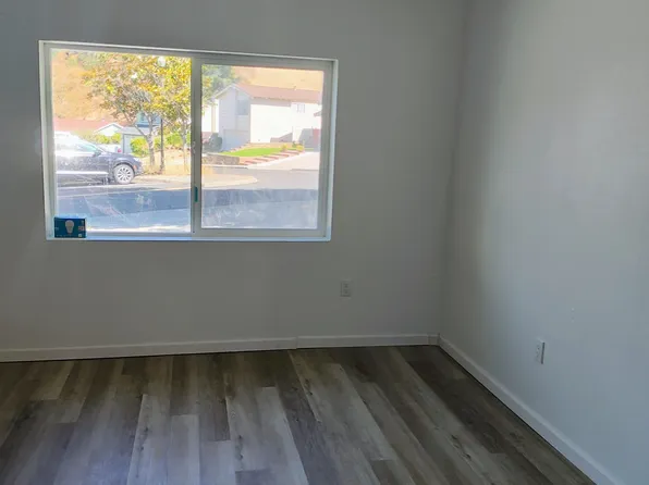 457 Falcon Way, Hercules, CA 94547