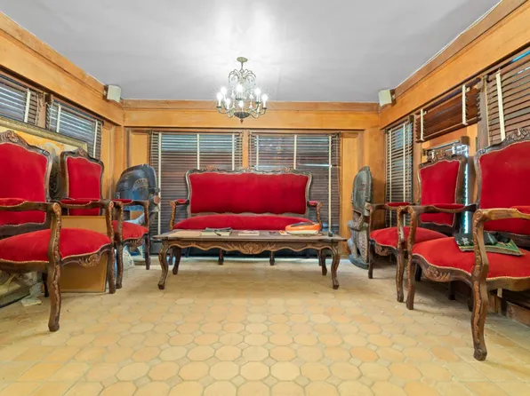 1112 Albemarle Road image 3 of 8