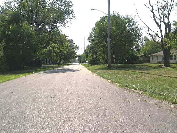 3rd image of 2487 Chinquo St