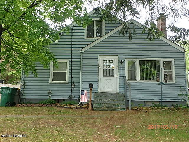1st image of 17 Hinman Ave S