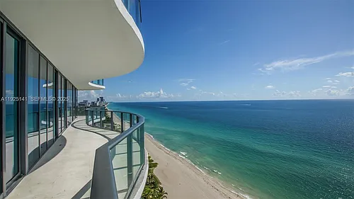 19575 Collins Ave #19 Photo 1