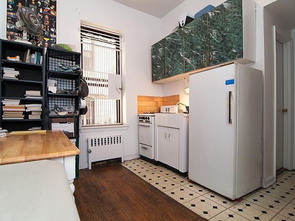 2nd image of 140 Claremont Ave APT 1C