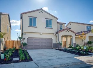 1164 Ponderosa Way W, Madera, CA